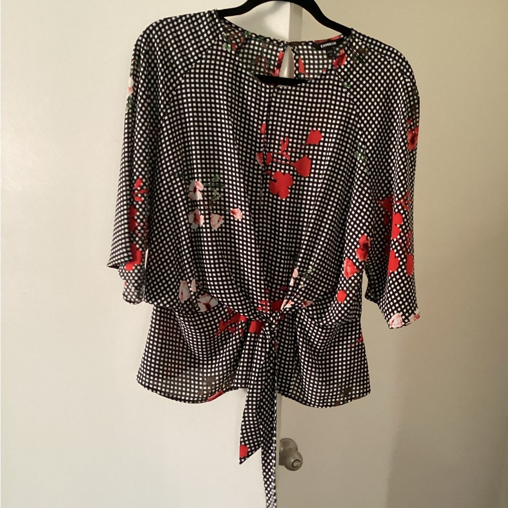 Chic Black and White Floral Blouse